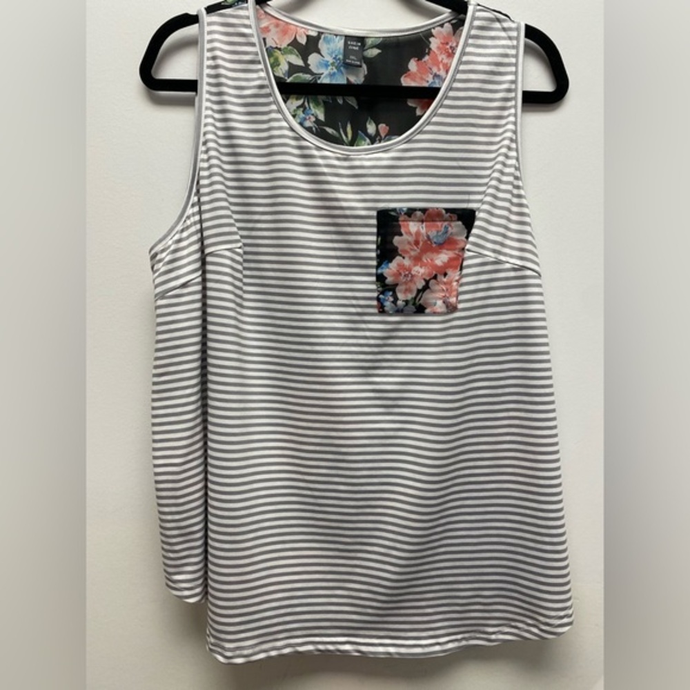4 for $25 🌸 Shein Striped Tank with Sheer Floral Back 🌸 - 3X